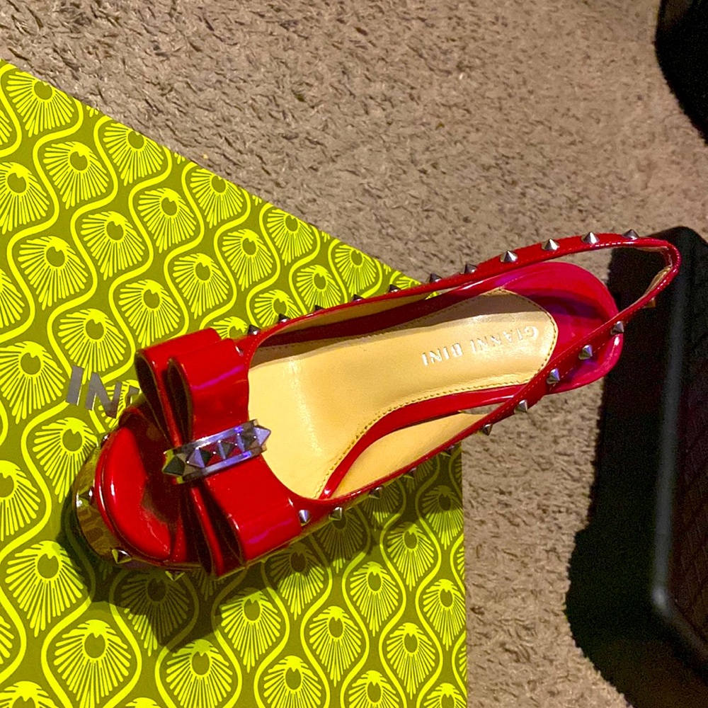 Gianni Bini Red spikey629